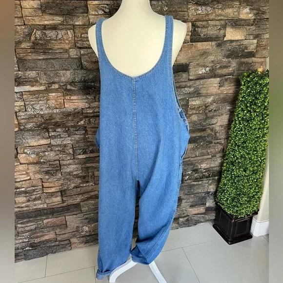MATERNITY 👶🏻Blue Denim Overalls with Adjustable Straps and Relaxed Fit - Picture 2 of 15